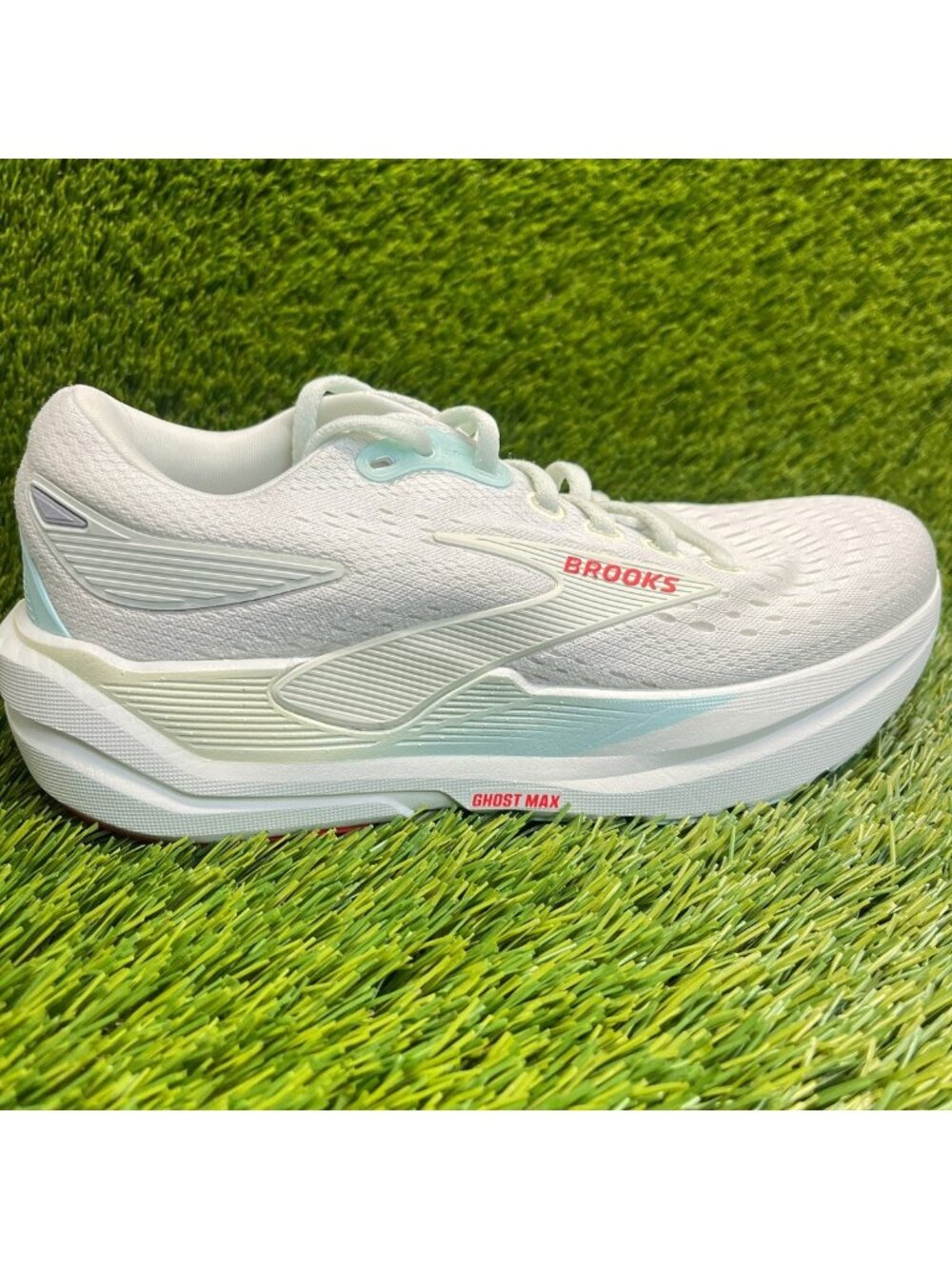 Brooks Ghost Max 3 Womens Size 6 White Green Red Athletic Running Shoes Sneakers